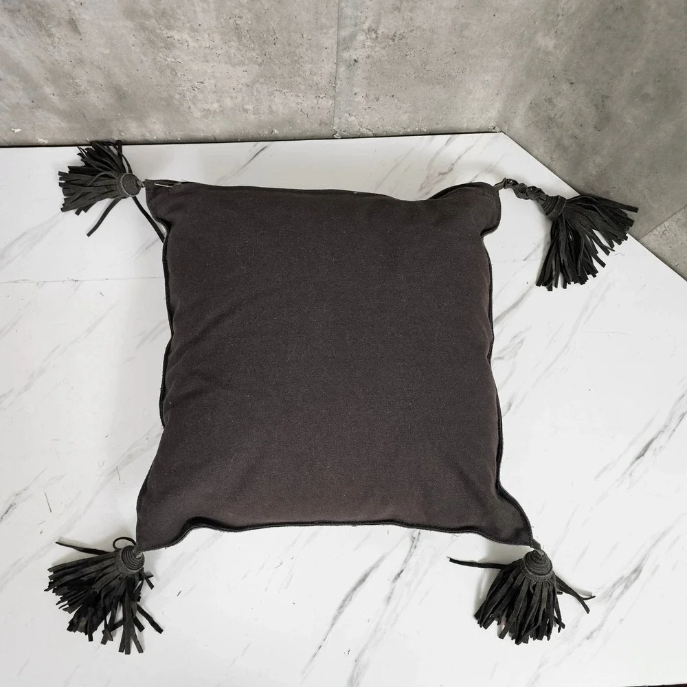West Elm‎ 16x16